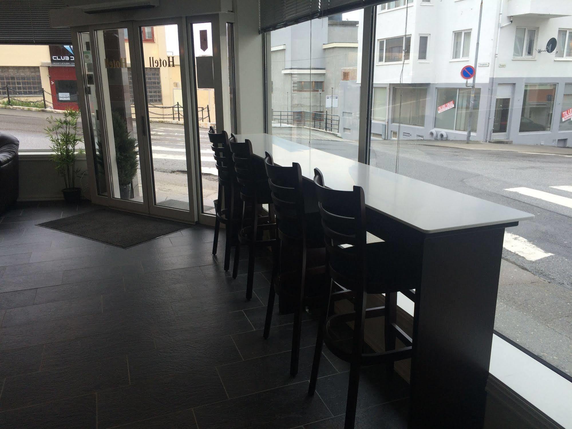 Astoria Hotel Kristiansund Exterior photo